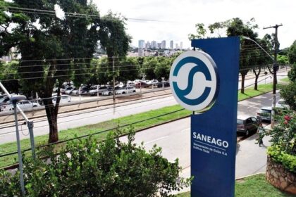 Projeto da Saneago reduz obstruções na rede de esgoto e agiliza serviços