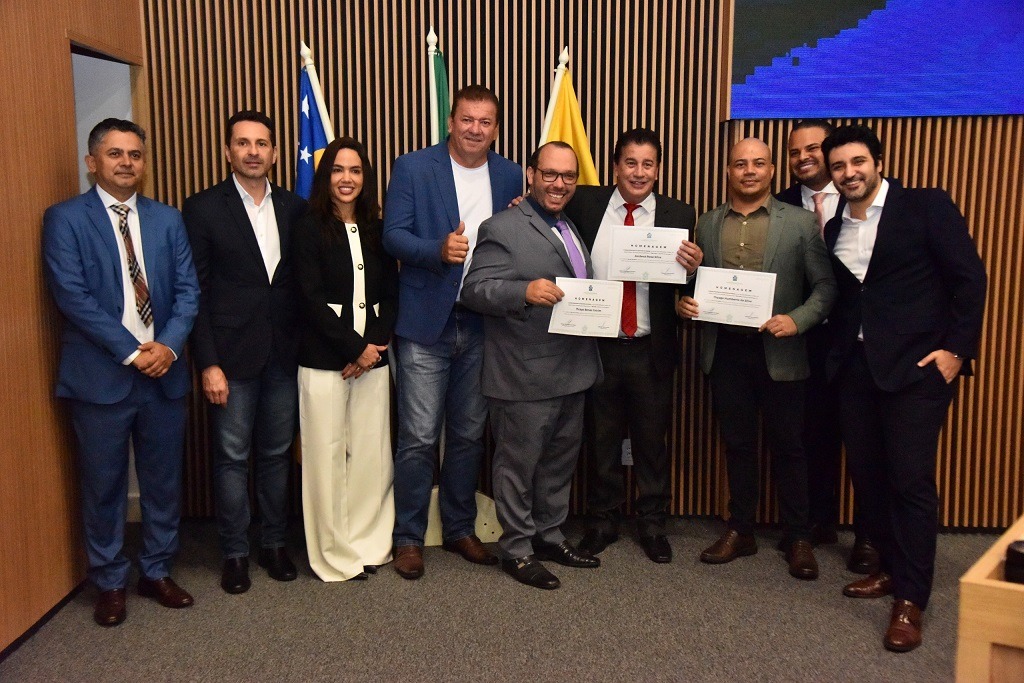 Prefeito Leandro Vilela participa de homenagem ao Dia do Jornalista e destaca importância da imprensa para a democracia