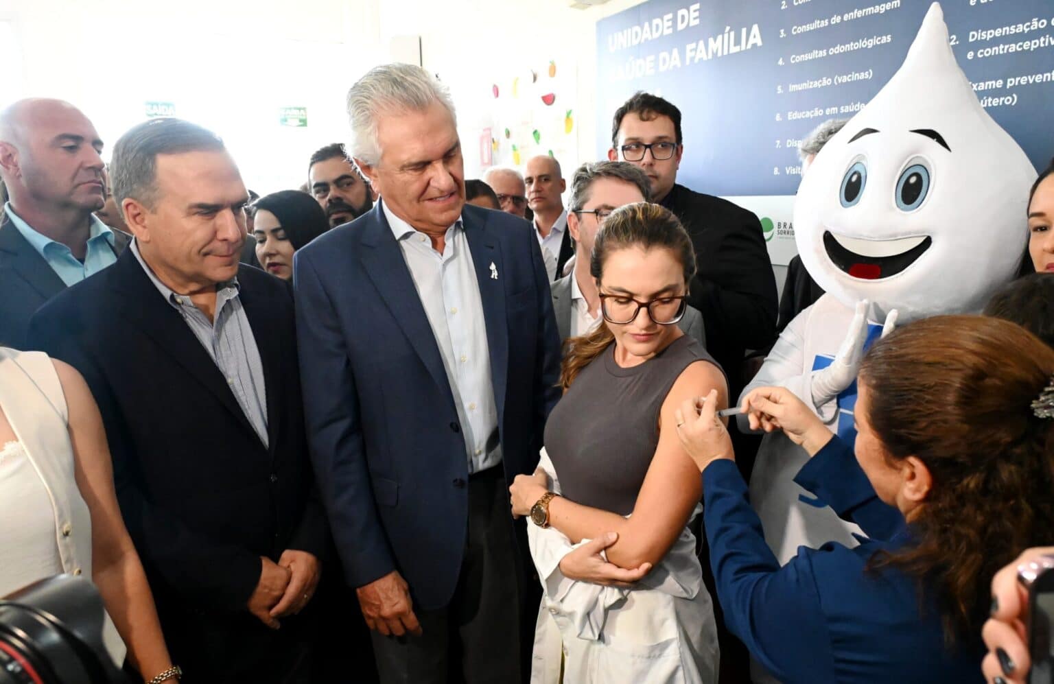 Mabel e Caiado lançam campanha de vacinação contra a Influenza