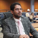 Lincoln Tejota propõe atualização da política estadual de proteção às pessoas com autismo em Goiás