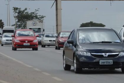 Projeto que permite parcelamento da taxa de licenciamento de veículos avança na Alego