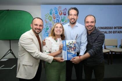 Governo de Goiás lança caderno para orientar e fortalecer a inclusão nas escolas estaduais