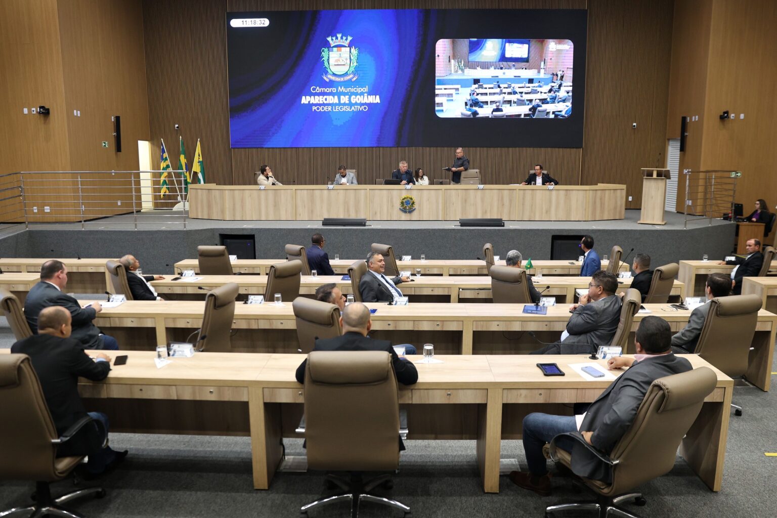 Câmara de Aparecida de Goiânia aprova uso de câmeras para frear descarte irregular de lixo