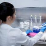 Goiás lidera iniciativa pioneira com exames genéticos para prevenção do câncer de mama e ovário pelo SUS