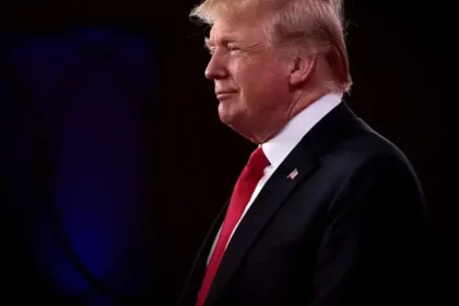 Trump classifica Brasil como “ameaça extraordinária” e impõe tarifa de 50% sobre produtos brasileiros