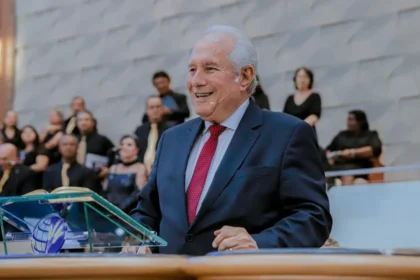 Bispo Oídes José do Carmo é nomeado presidente vitalício da Comadego em Goiás