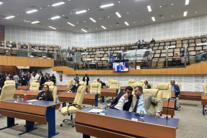 Reajuste de 4,83% na data-base é reencaminhado à Câmara com inclusão dos servidores do Legislativo