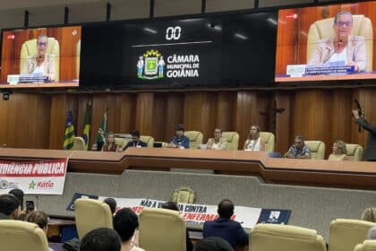 Audiência pública discute violência contra profissionais de saúde na rede municipal