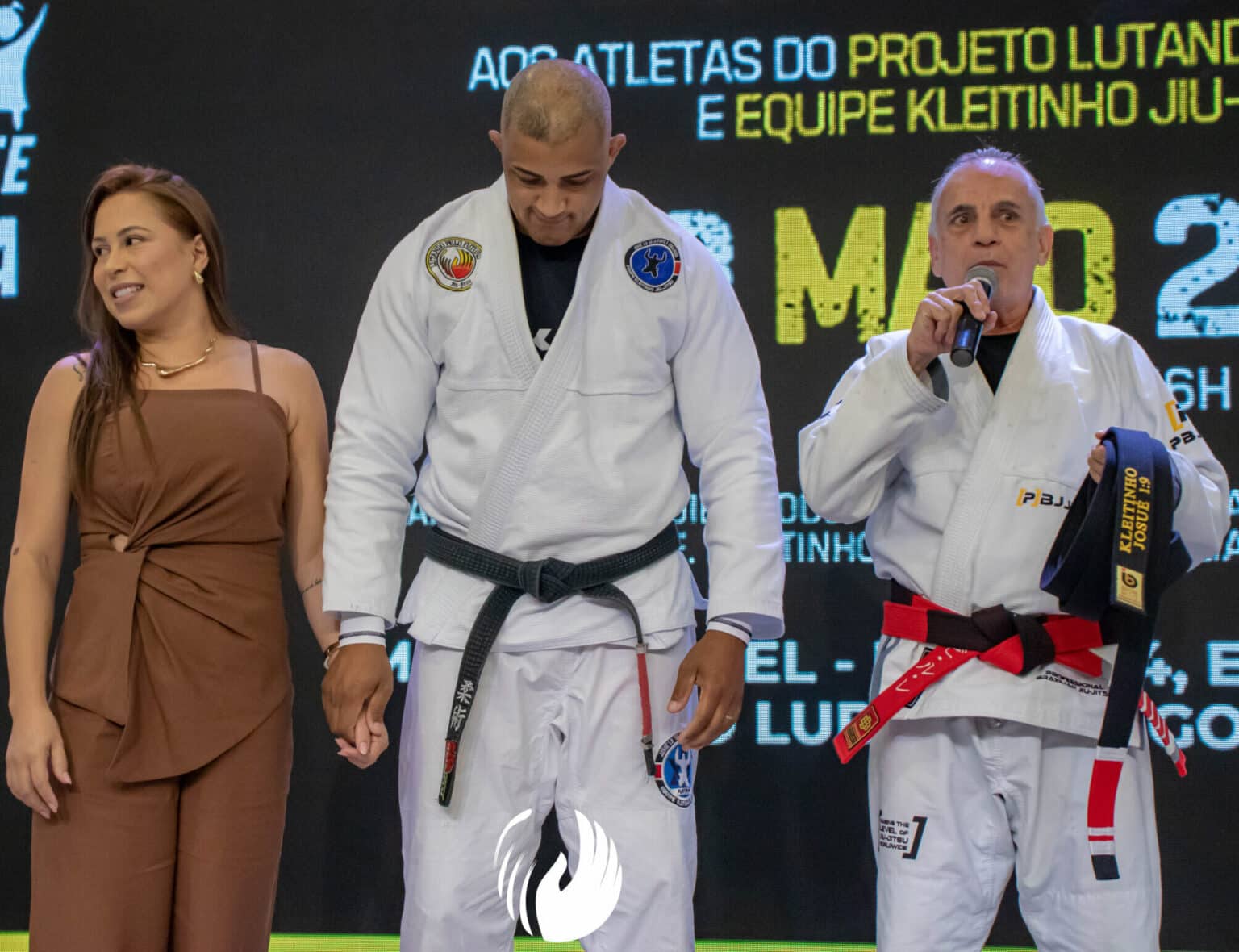 Professor Kleitinho conquista o 1º grau na faixa preta durante graduação histórica da EKJJ em Goiânia