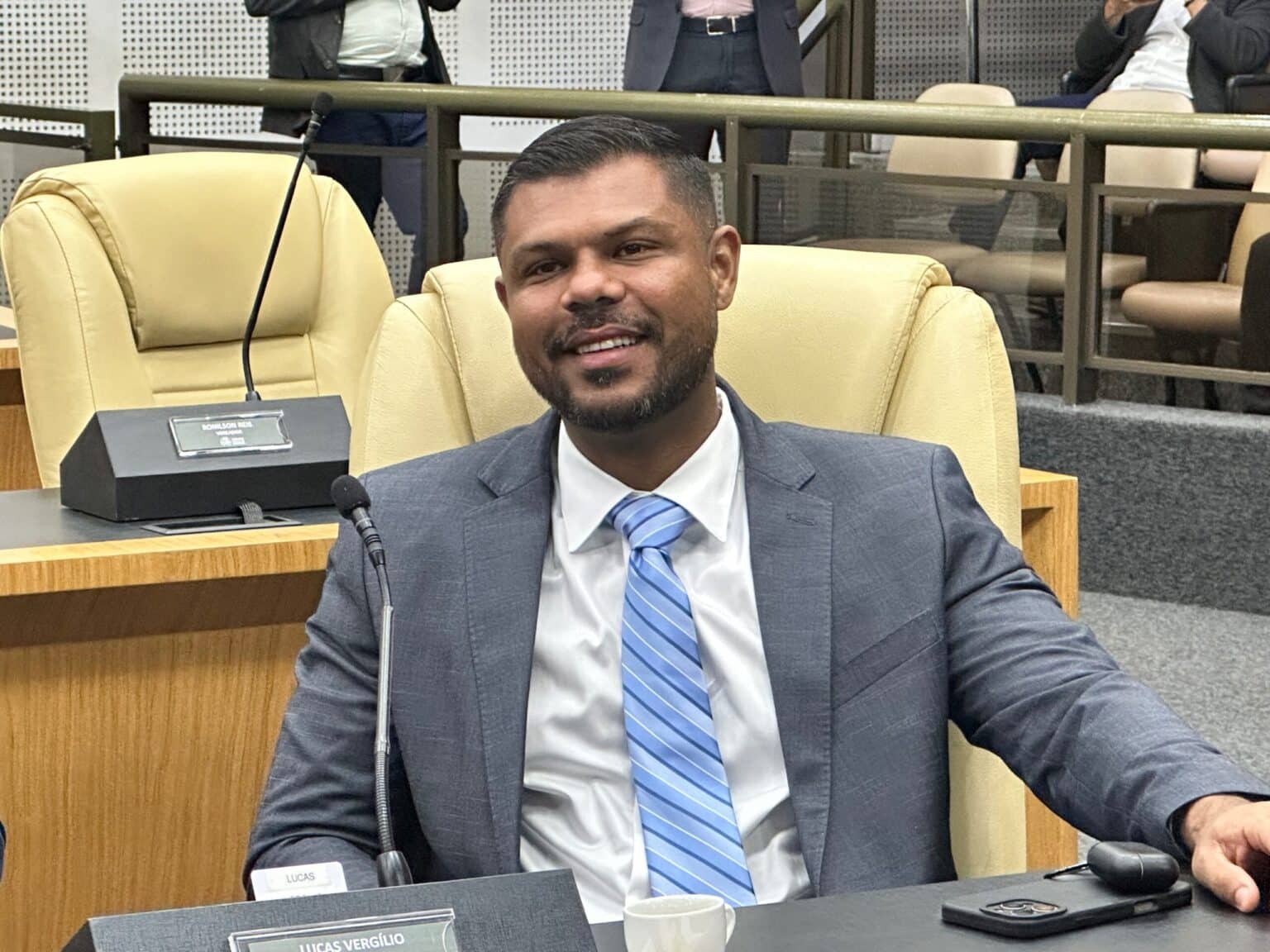 Câmara de Goiânia aprova proposta que isenta recém-formados do ISS no início da carreira