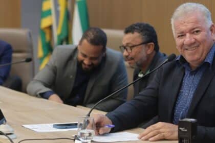 Encerramento do semestre legislativo é marcado por elogios à gestão de Gilsão Meu Povo na Câmara de Aparecida